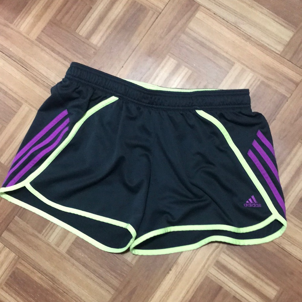 Adidas shorts M